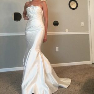 NEW Alvina Valenta Couture Collection wedding gown